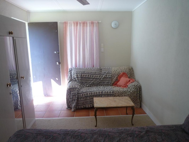 24 Paradise Street, Point Vernon QLD 4655