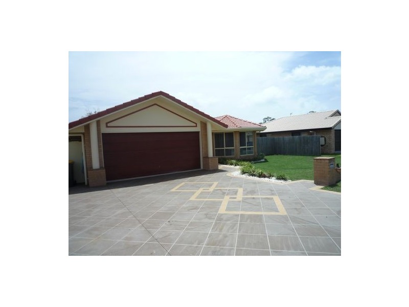 6 Moonstone Drive, Urangan QLD 4655