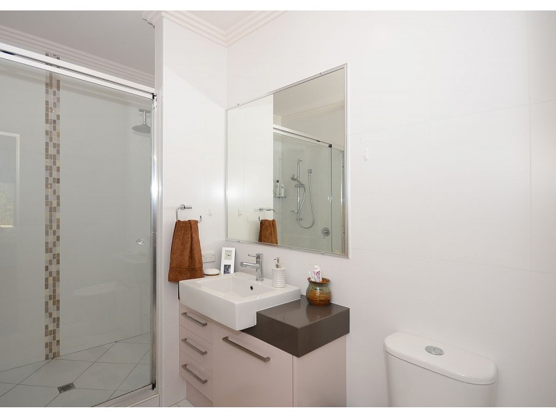 9 Kamala Court, Urraween QLD 4655