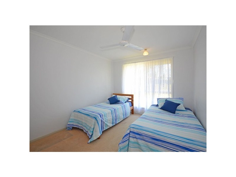 28 Tristania Crescent, Urangan QLD 4655