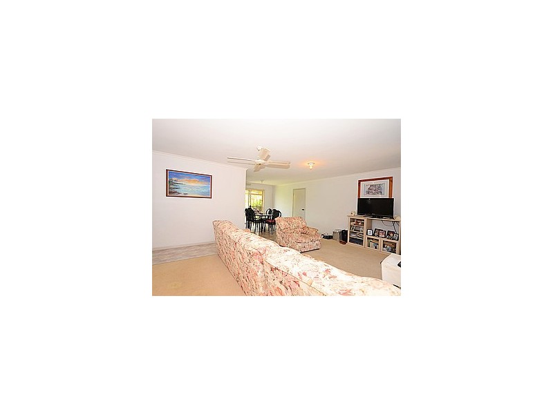 28 Tristania Crescent, Urangan QLD 4655