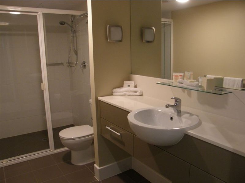 U110/569 Charlton Esplanade, Urangan QLD 4655