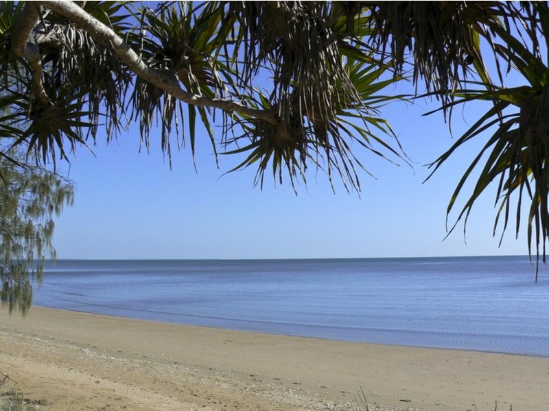 16 Meadow Drive, Dundowran Beach QLD 4655