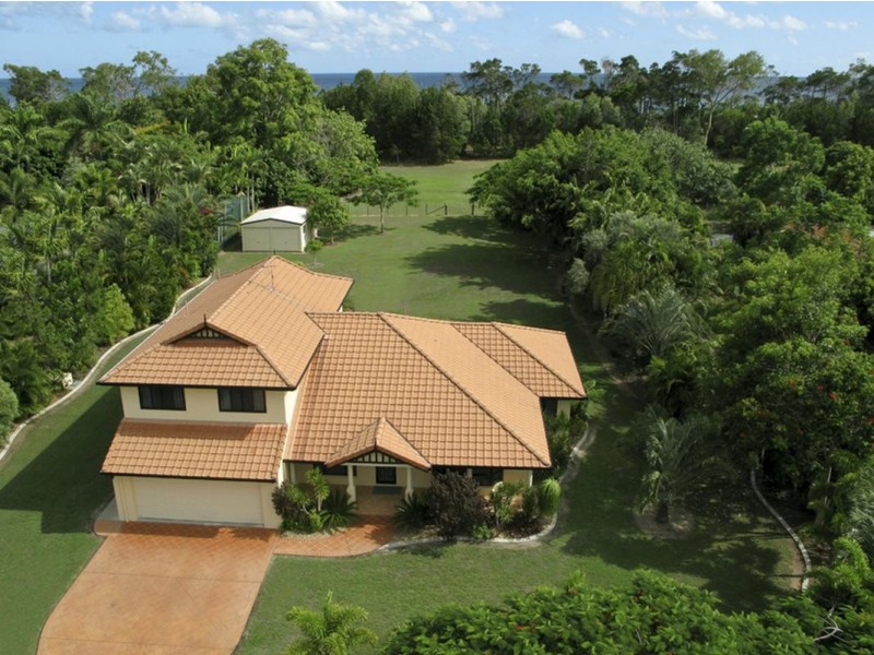 16 Meadow Drive, Dundowran Beach QLD 4655