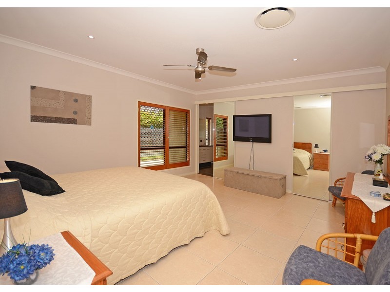 70 Long Street, Point Vernon QLD 4655