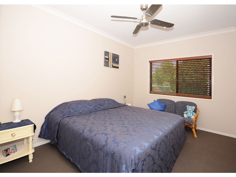 70 Long Street, Point Vernon QLD 4655