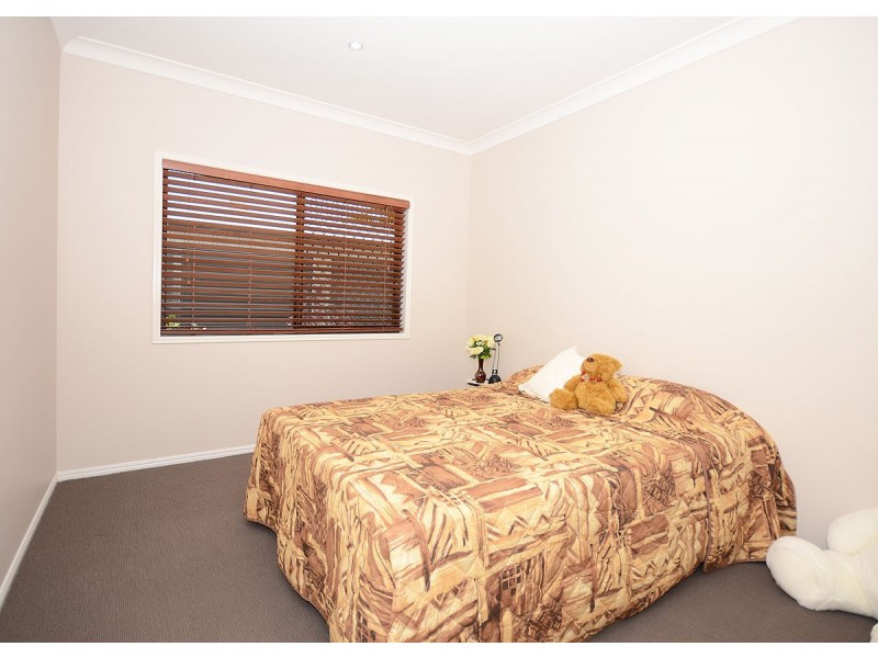 70 Long Street, Point Vernon QLD 4655