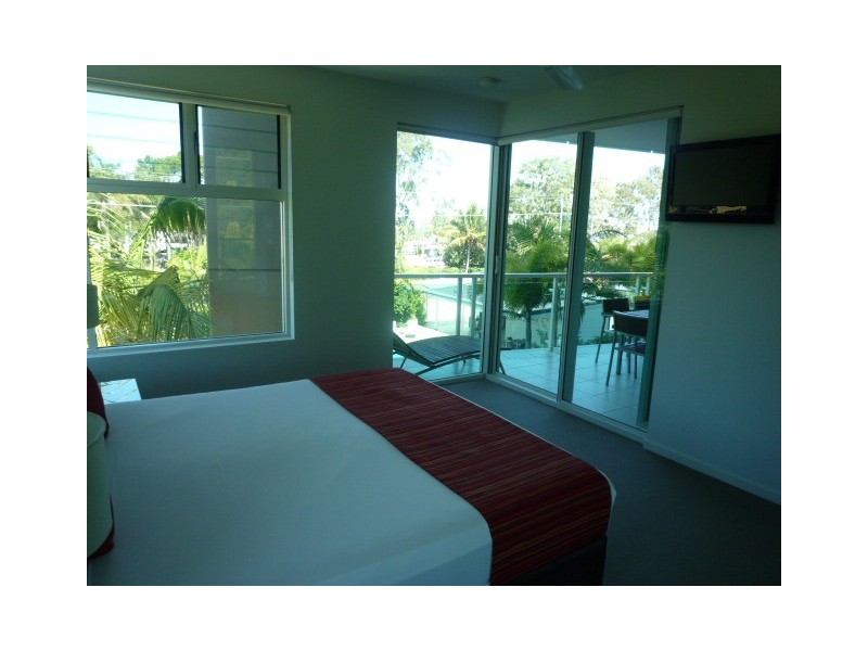 6/625 Charlton Esplanade, Urangan QLD 4655