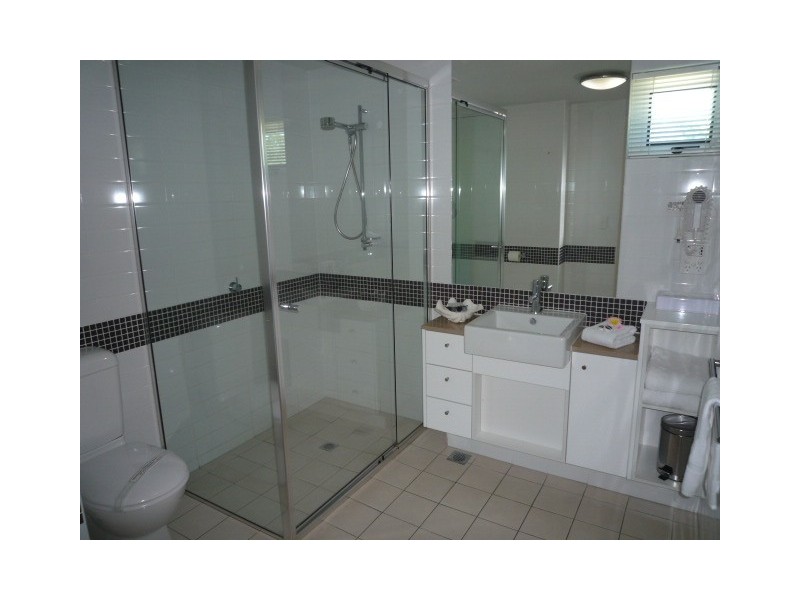 6/625 Charlton Esplanade, Urangan QLD 4655