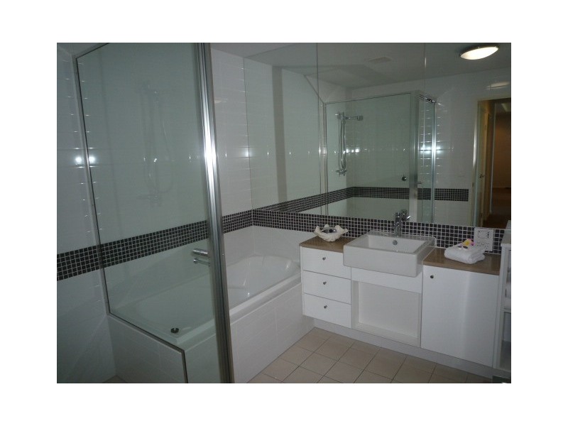 6/625 Charlton Esplanade, Urangan QLD 4655