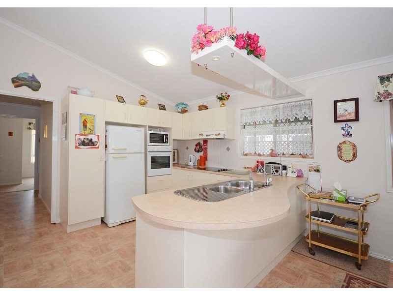 147,7 Bay Drive, Pialba QLD 4655