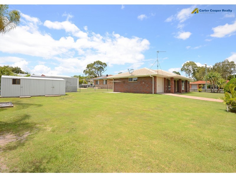 127 Hammond Street, Urangan QLD 4655