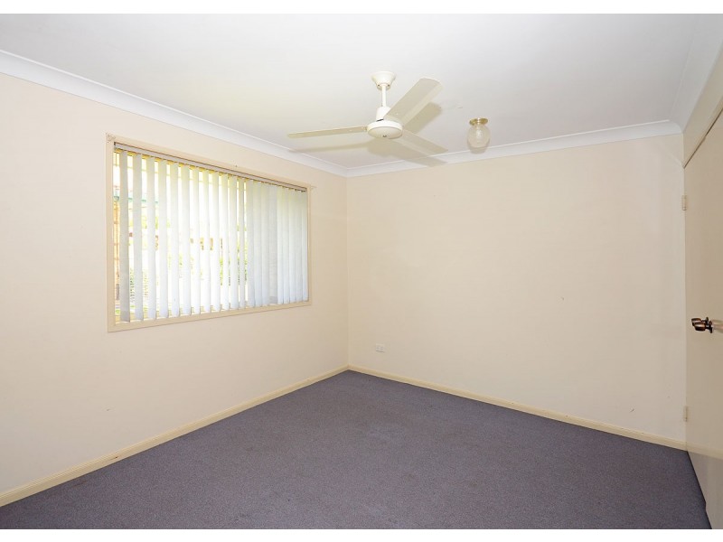 127 Hammond Street, Urangan QLD 4655