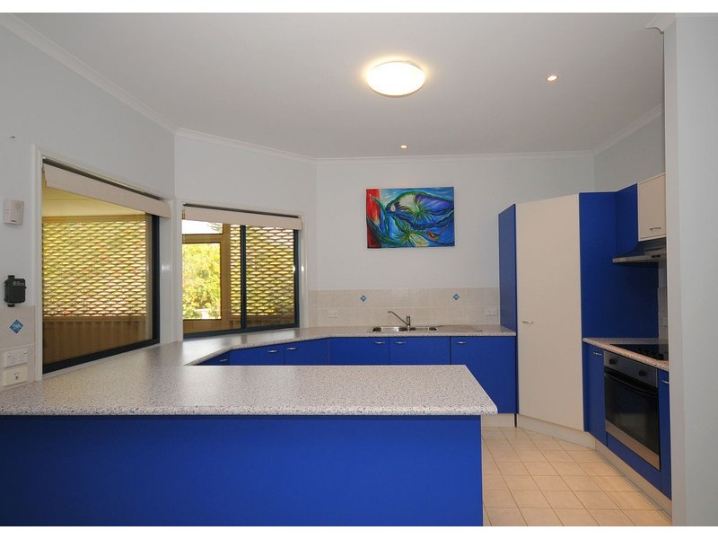 120 -34 Elizabeth St, Urangan QLD 4655