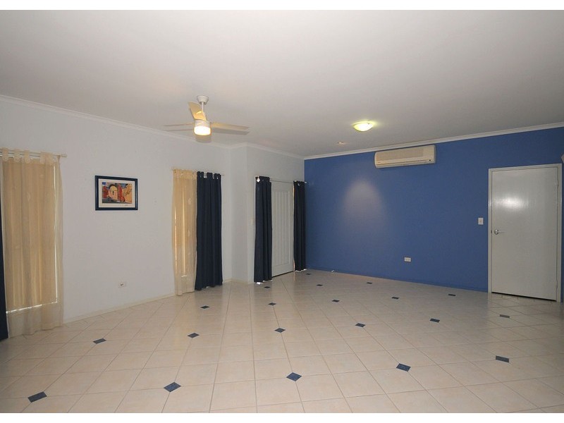 120 -34 Elizabeth St, Urangan QLD 4655