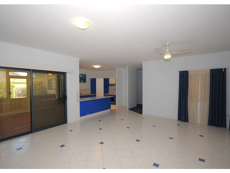 120 -34 Elizabeth St, Urangan QLD 4655