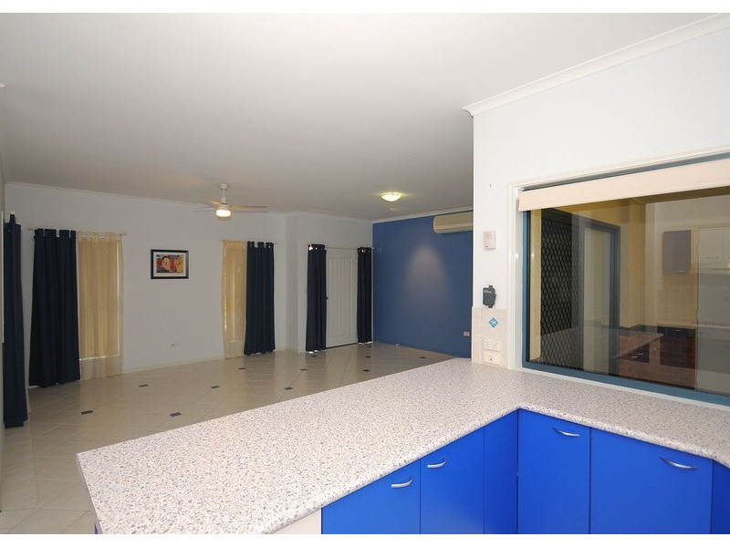 120 -34 Elizabeth St, Urangan QLD 4655