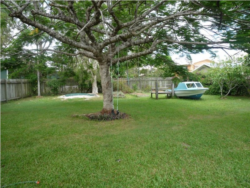 39 Urangan Street, Torquay QLD 4655