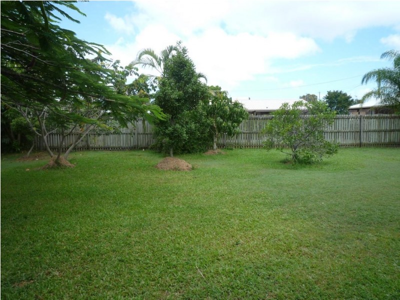 39 Urangan Street, Torquay QLD 4655