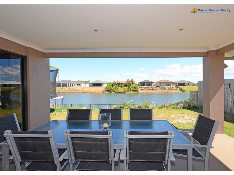 36 Earl St Vincent Cct, Eli Waters QLD 4655
