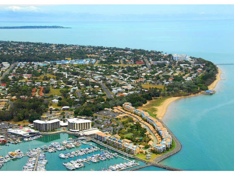 13 Herbert Street, Urangan QLD 4655