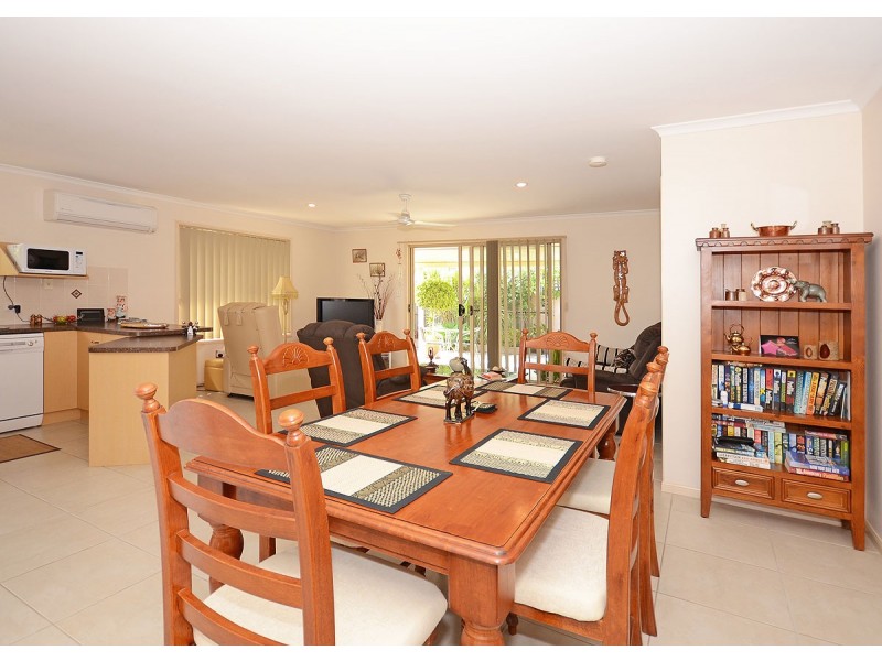 4 Jasper Court, Urangan QLD 4655