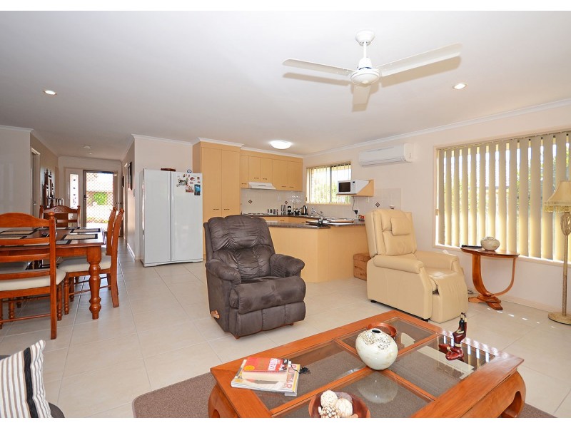 4 Jasper Court, Urangan QLD 4655