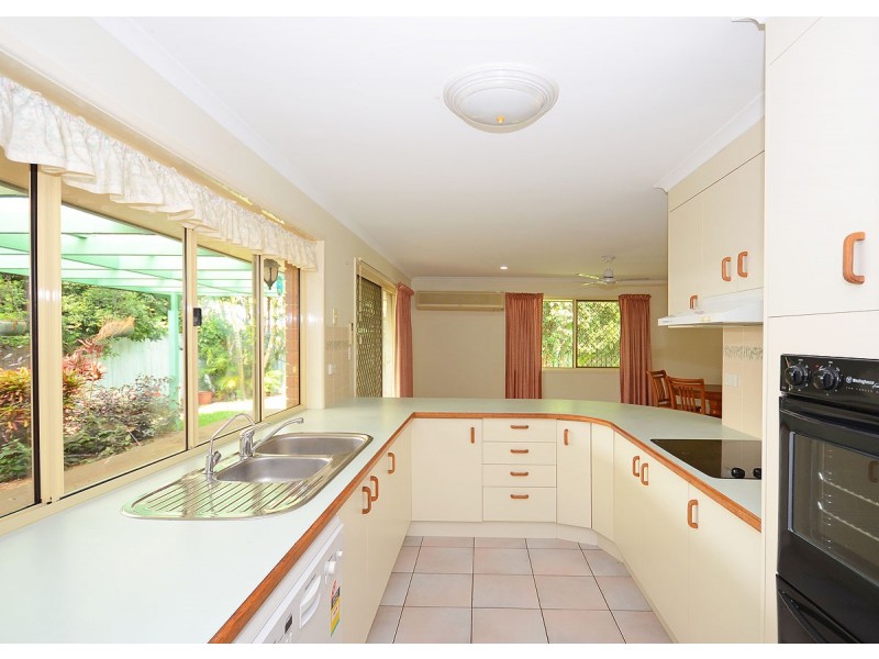 176 Pulgul Street, Urangan QLD 4655