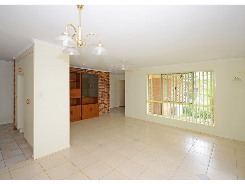 176 Pulgul Street, Urangan QLD 4655