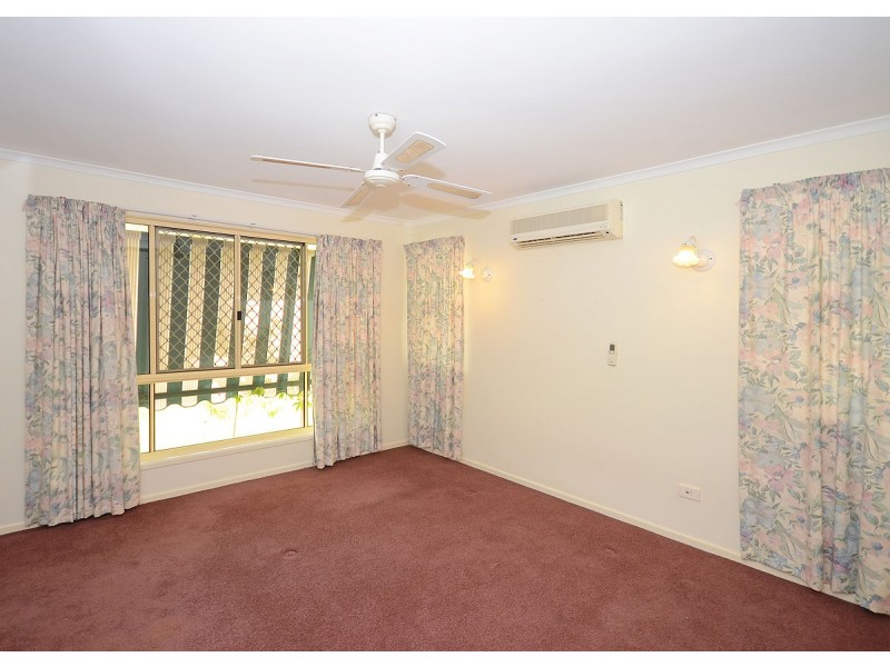 176 Pulgul Street, Urangan QLD 4655