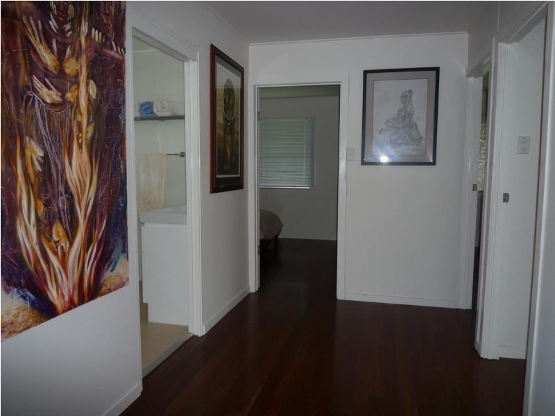 4 Jacaranda Drive, Torquay QLD 4655