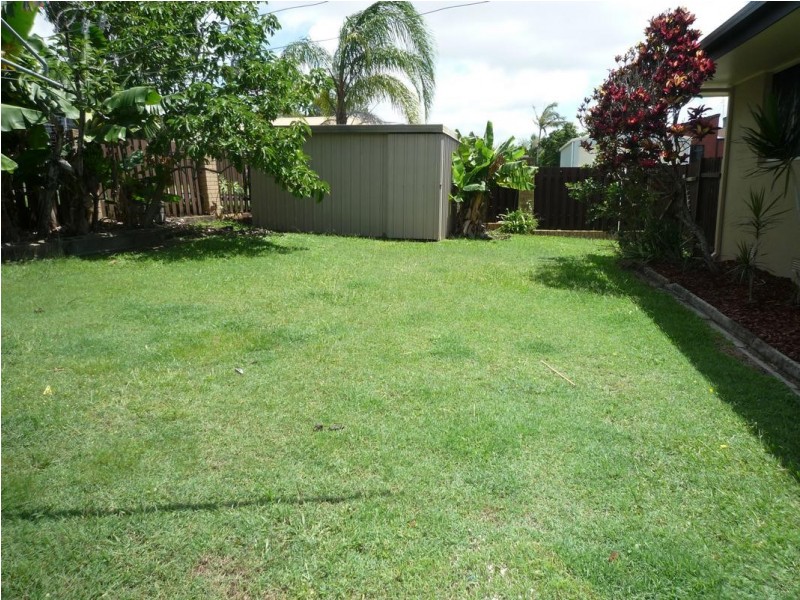4 Jacaranda Drive, Torquay QLD 4655
