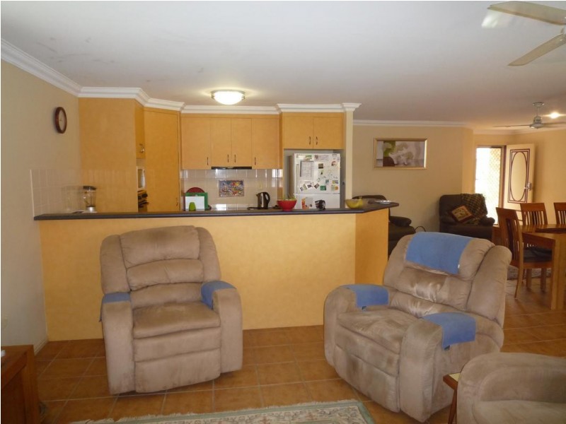 31 Heather Way, Urraween QLD 4655