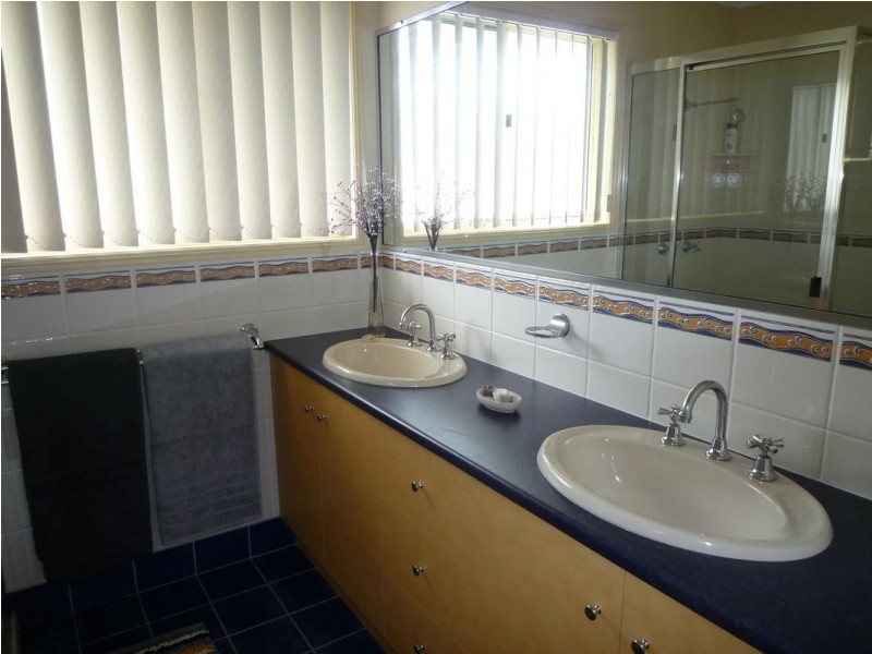 31 Heather Way, Urraween QLD 4655