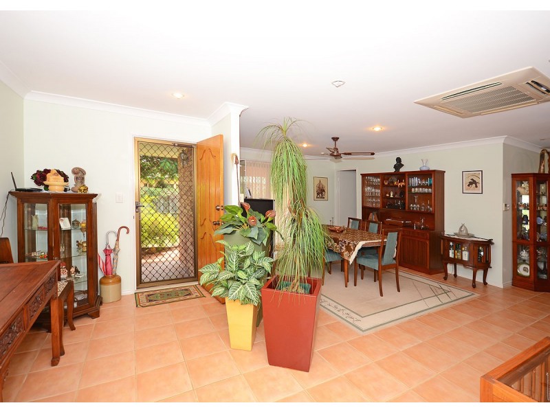 11 San Marco Court, Urangan QLD 4655