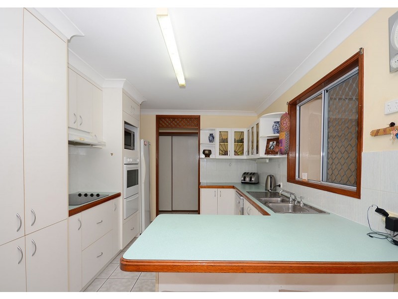 10 Cedar Crescent, Kawungan QLD 4655