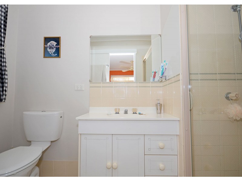 28 Wattlebird Lane, Eli Waters QLD 4655
