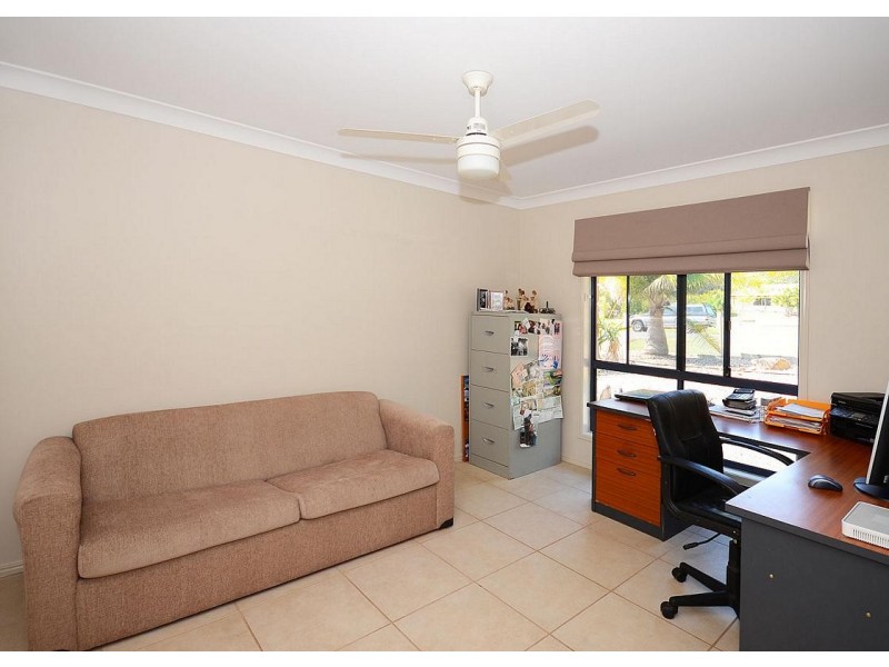 33 Sandrabarbara Drive, Booral QLD 4655