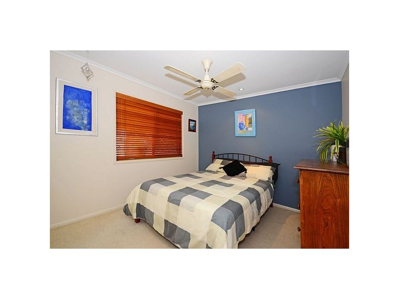 4 Bergin Court, Torquay QLD 4655