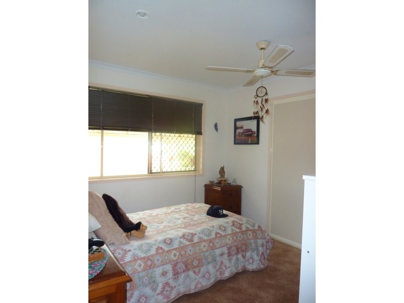 19 Baird Dr, Pialba QLD 4655