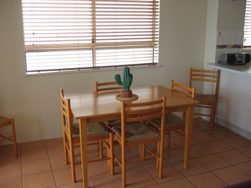 3/566 Charlton Esplanade, Urangan QLD 4655