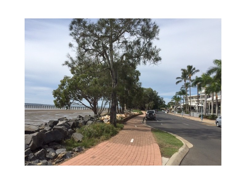 3/566 Charlton Esplanade, Urangan QLD 4655