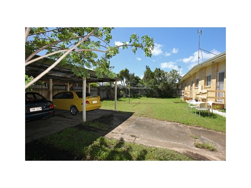 1 and 2 , 43  John Street, Scarness QLD 4655