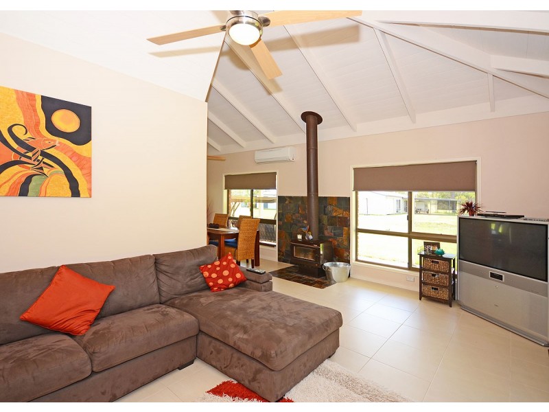 214 Condor Drive, Sunshine Acres QLD 4655