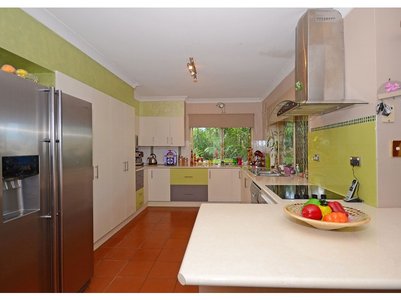 10 Kentia Court, Kawungan QLD 4655