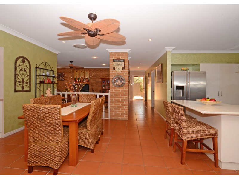 10 Kentia Court, Kawungan QLD 4655