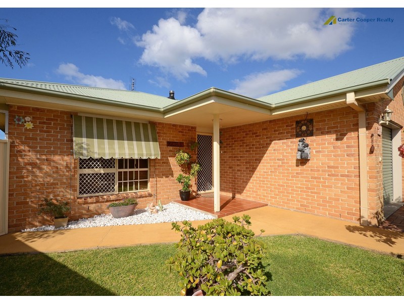 10 Kentia Court, Kawungan QLD 4655