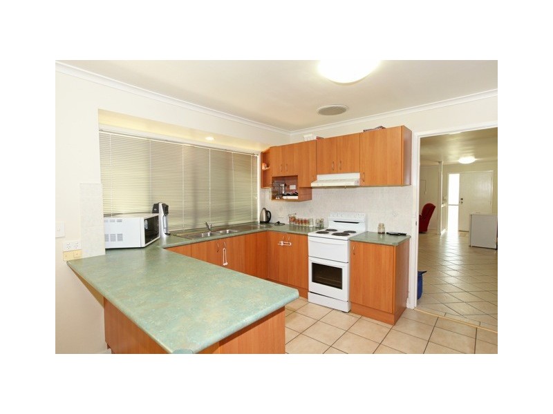 122 Corser Street, Point Vernon QLD 4655