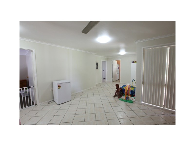 122 Corser Street, Point Vernon QLD 4655