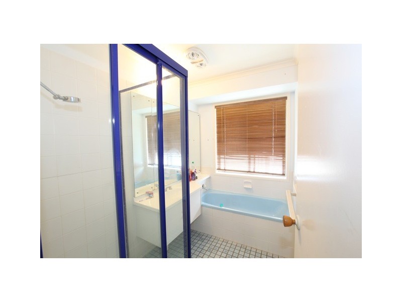 122 Corser Street, Point Vernon QLD 4655